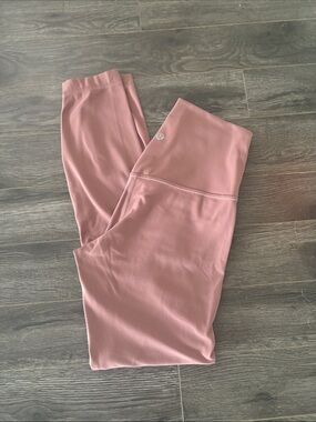 Lululemon pink leggings
